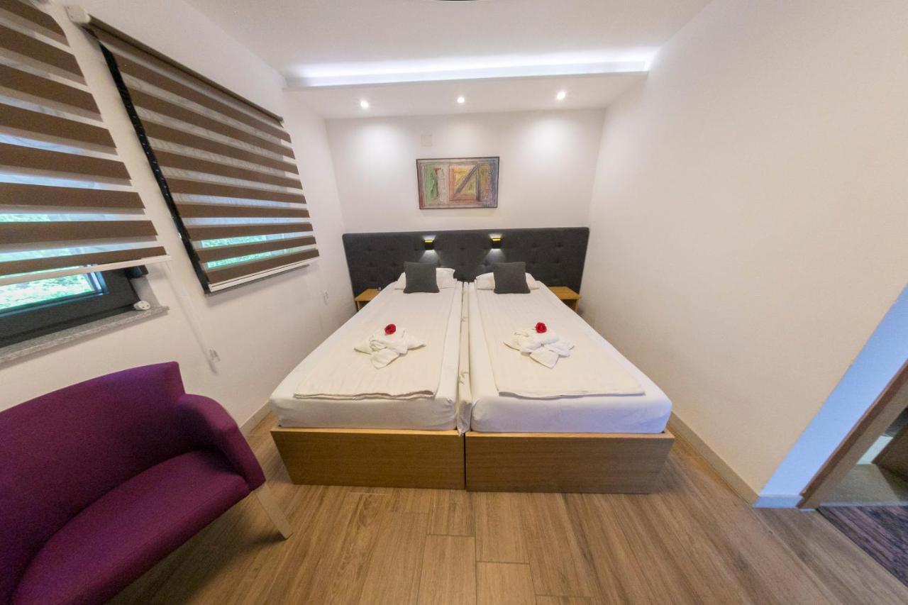 Apartments Oeneus Racic Εξωτερικό φωτογραφία