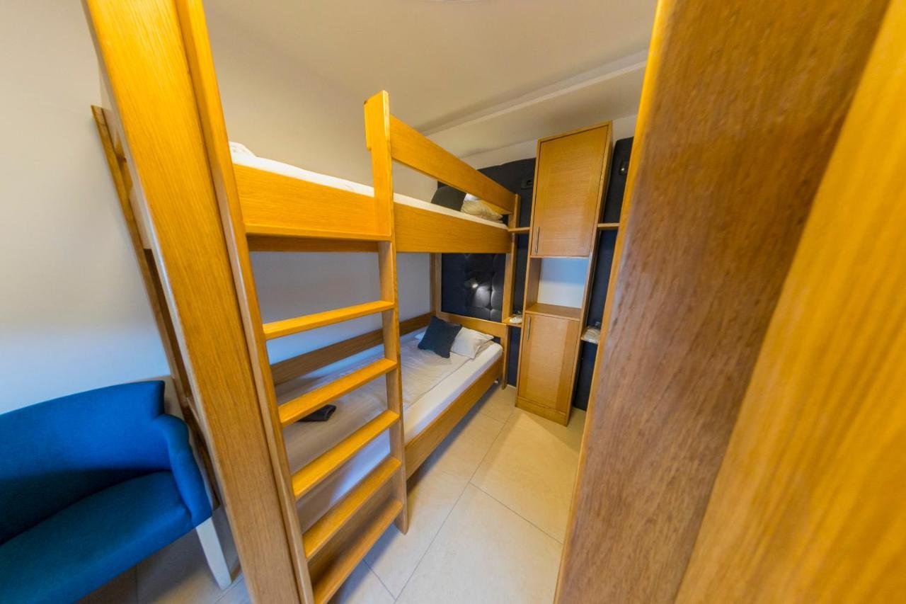 Apartments Oeneus Racic Εξωτερικό φωτογραφία