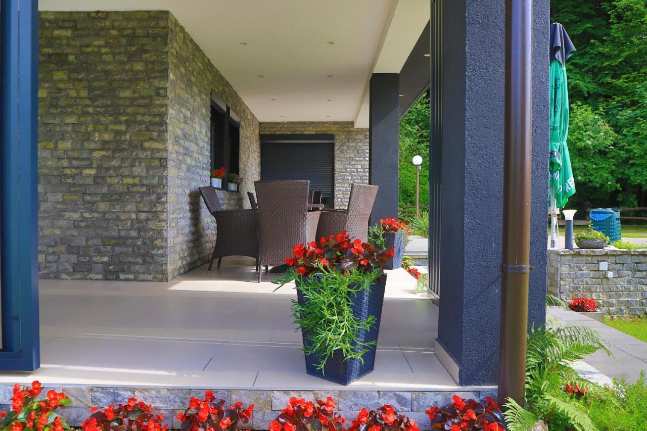 Apartments Oeneus Racic Εξωτερικό φωτογραφία
