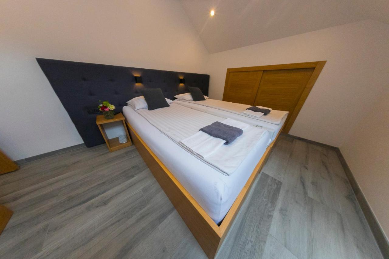 Apartments Oeneus Racic Εξωτερικό φωτογραφία